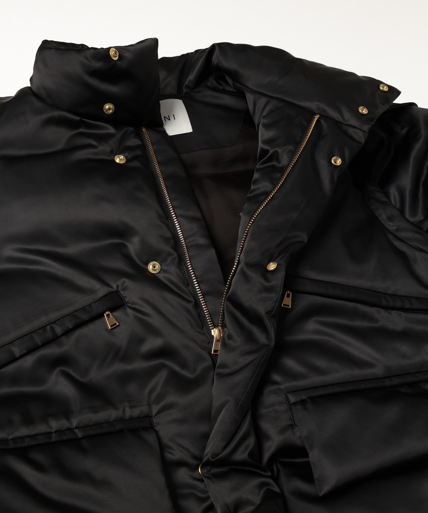 High Count Taffeta Removable Sleeve Down Jacket