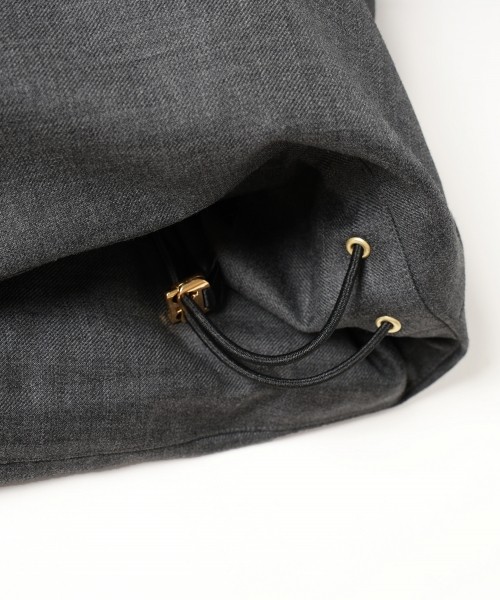 High Count Twill Removable Sleeves Down Jacket