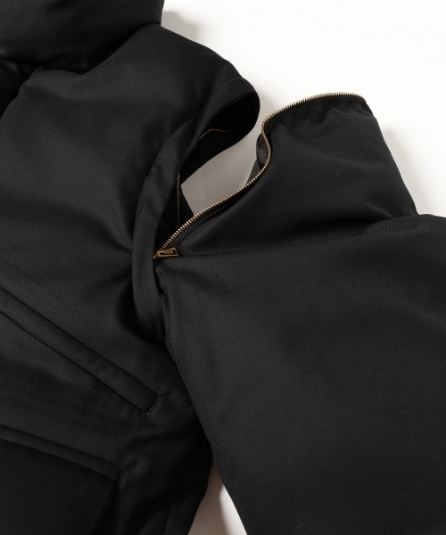 High Count Twill Removable Sleeves Down Jacket