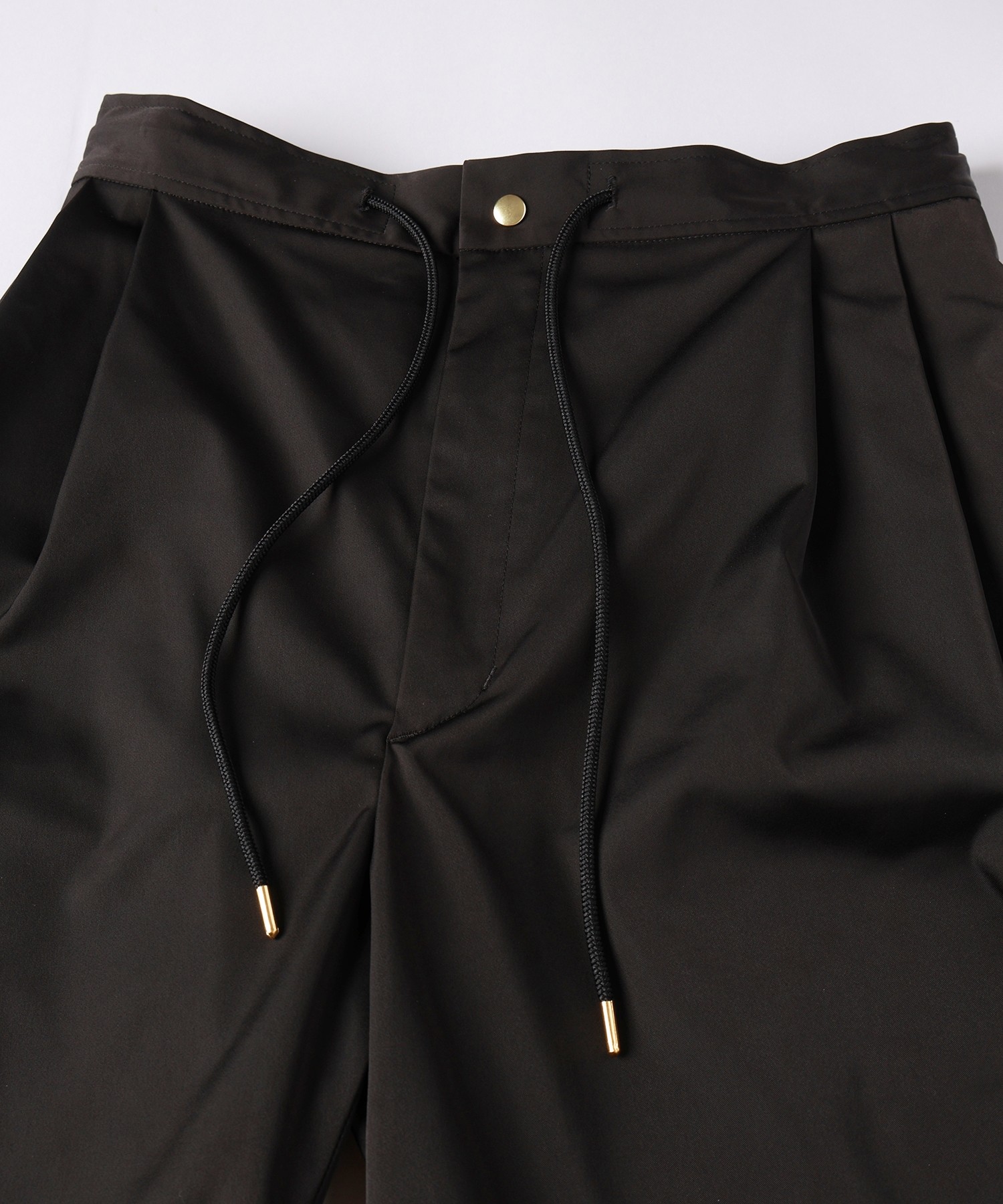Double Satin 2Tuck Drawstring Semi Wide Pants