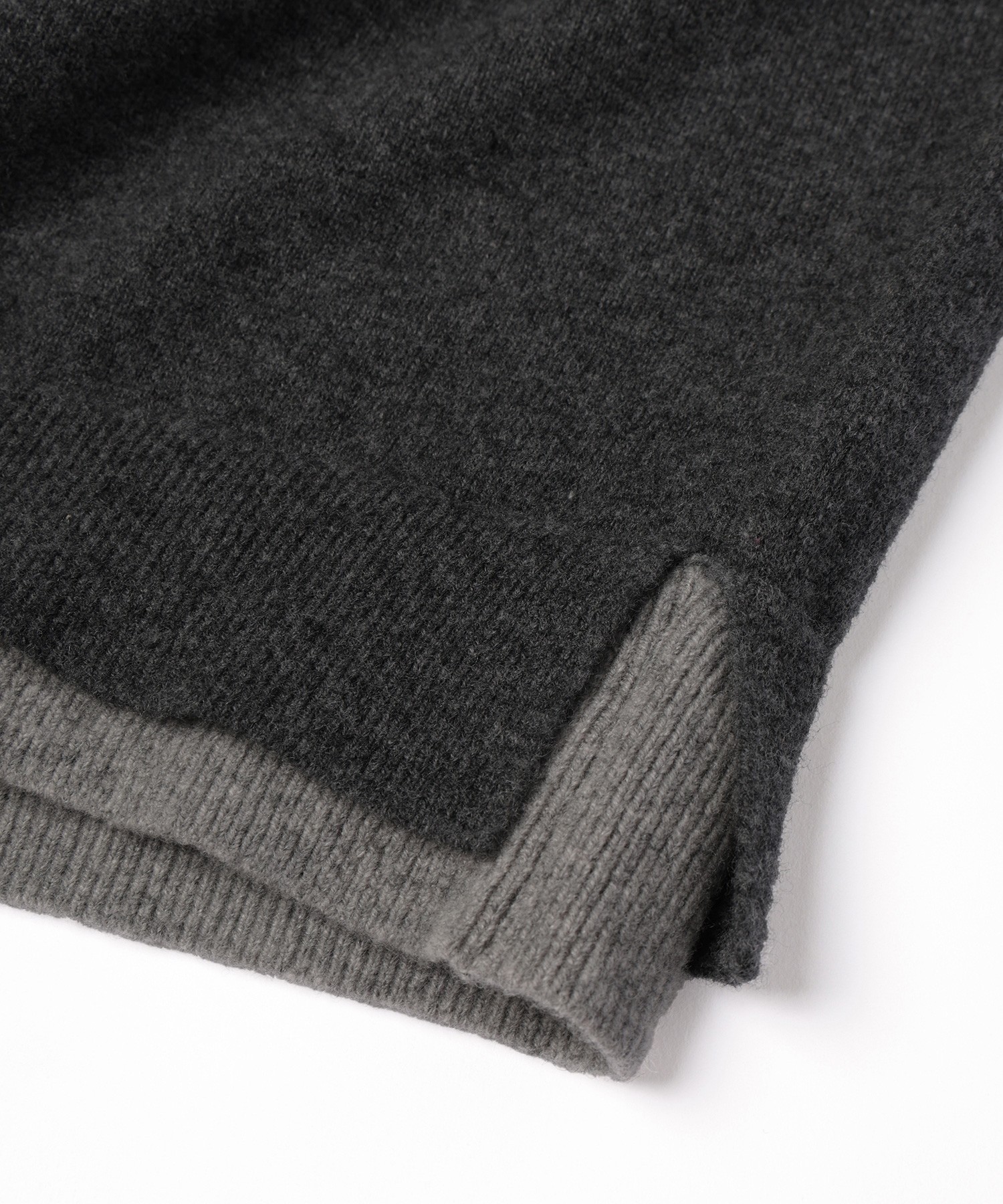 Layerd Rib Double Neck Pullover Knit