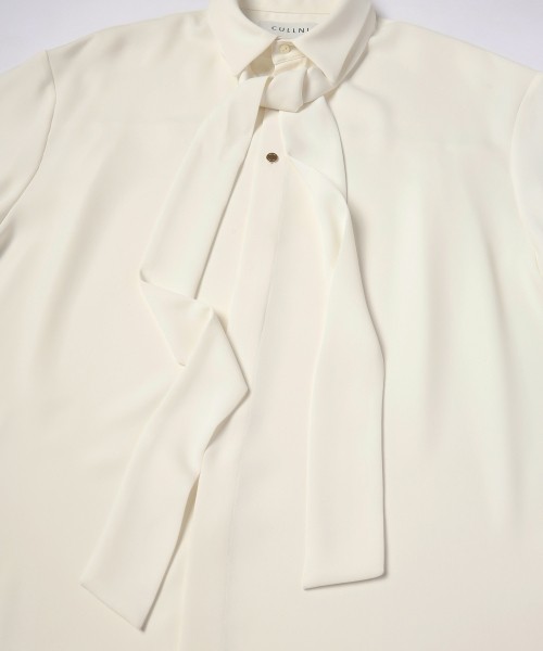 CULLNI ONLINE STORE / Double Satin Bow Tie Short Sleeve Shirt