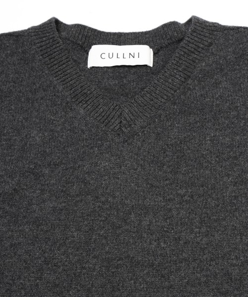 Super 180s Fine Merino Wool Minimal V-Neck Knit Pullover