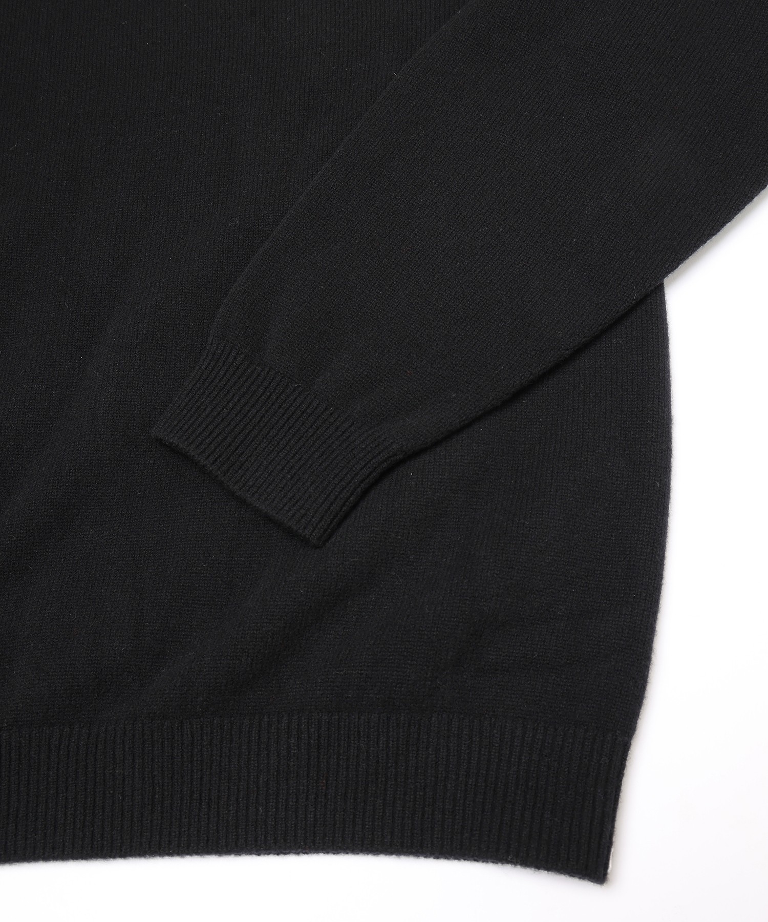 Super 180s Fine Merino Wool Minimal V-Neck Knit Pullover