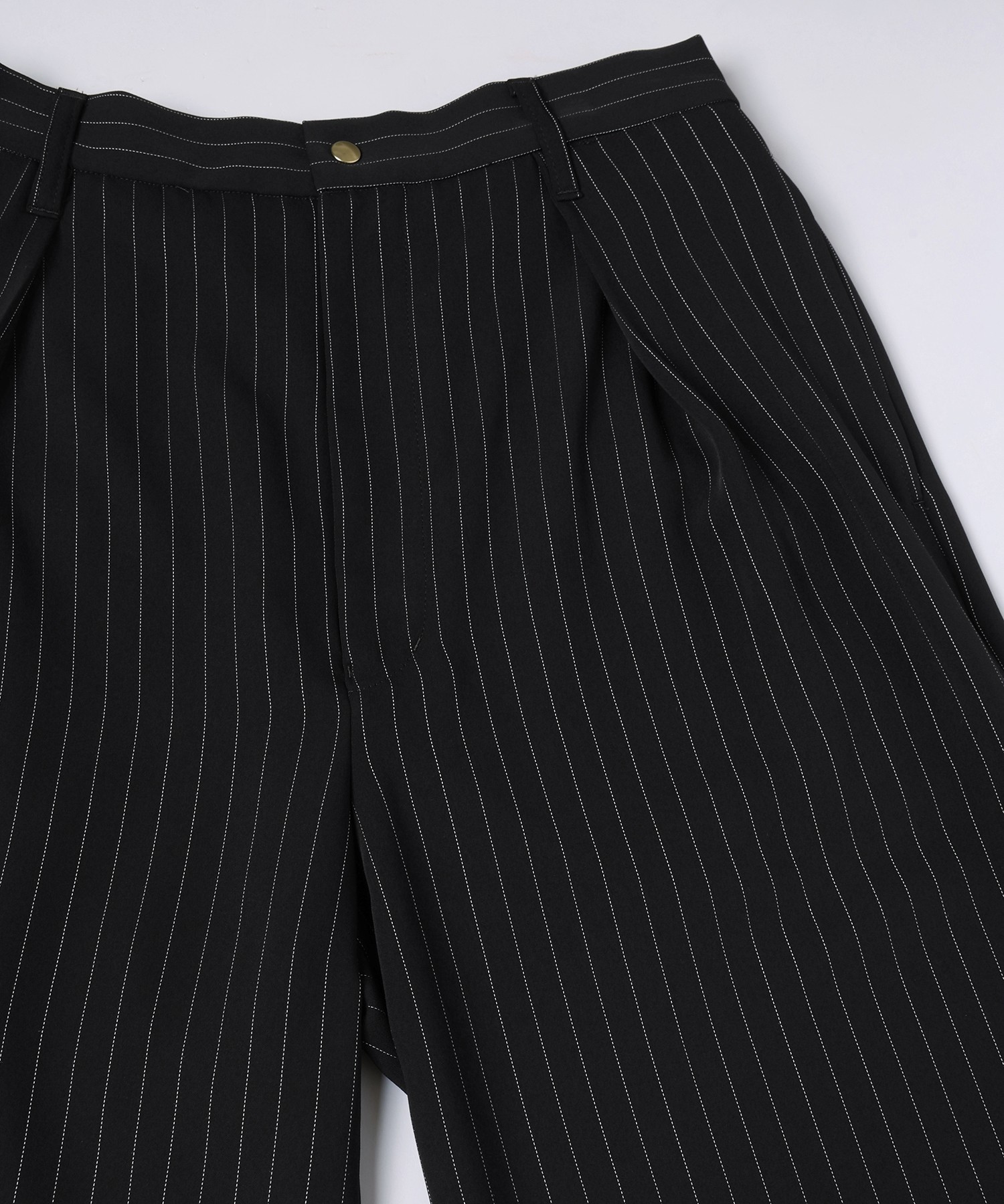 Stripe Double Cloth Tuck Wide Pant