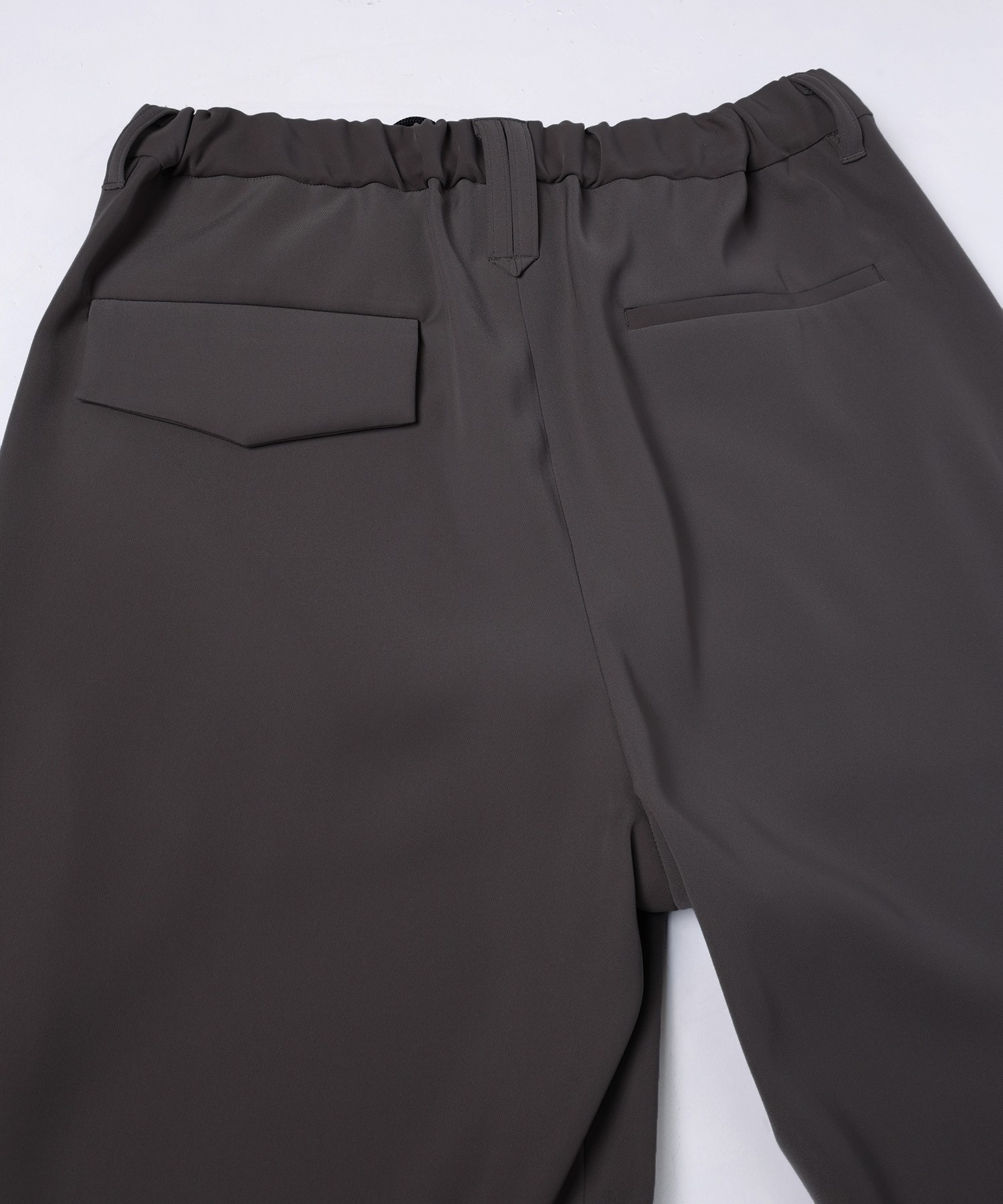Dry Twill Curve Silhouette Semi Wide Pant