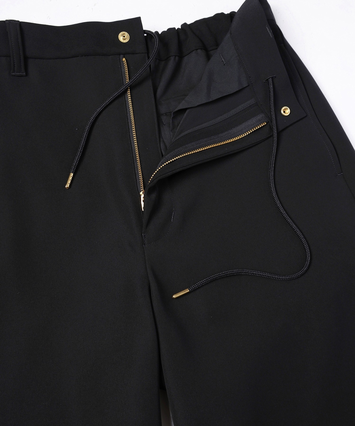 Dry Twill Curve Silhouette Semi Wide Pant