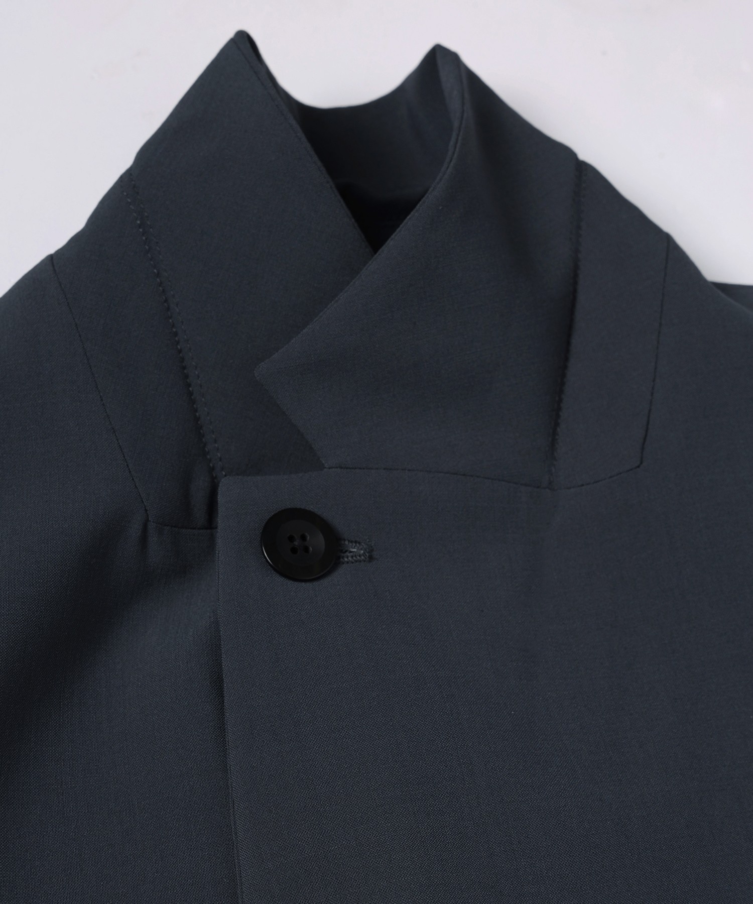 Wool Dry Stretch Cloth Button-Tab Pocket Tailored Jacket