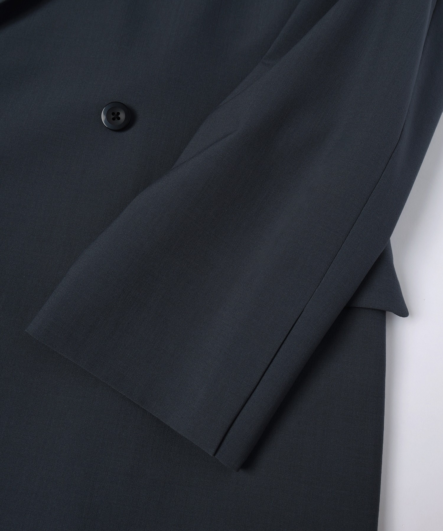 Wool Dry Stretch Cloth Button-Tab Pocket Tailored Jacket