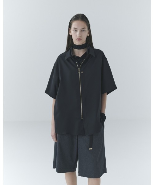 Airy Cloth Short Sleeve Zip Up Shirt