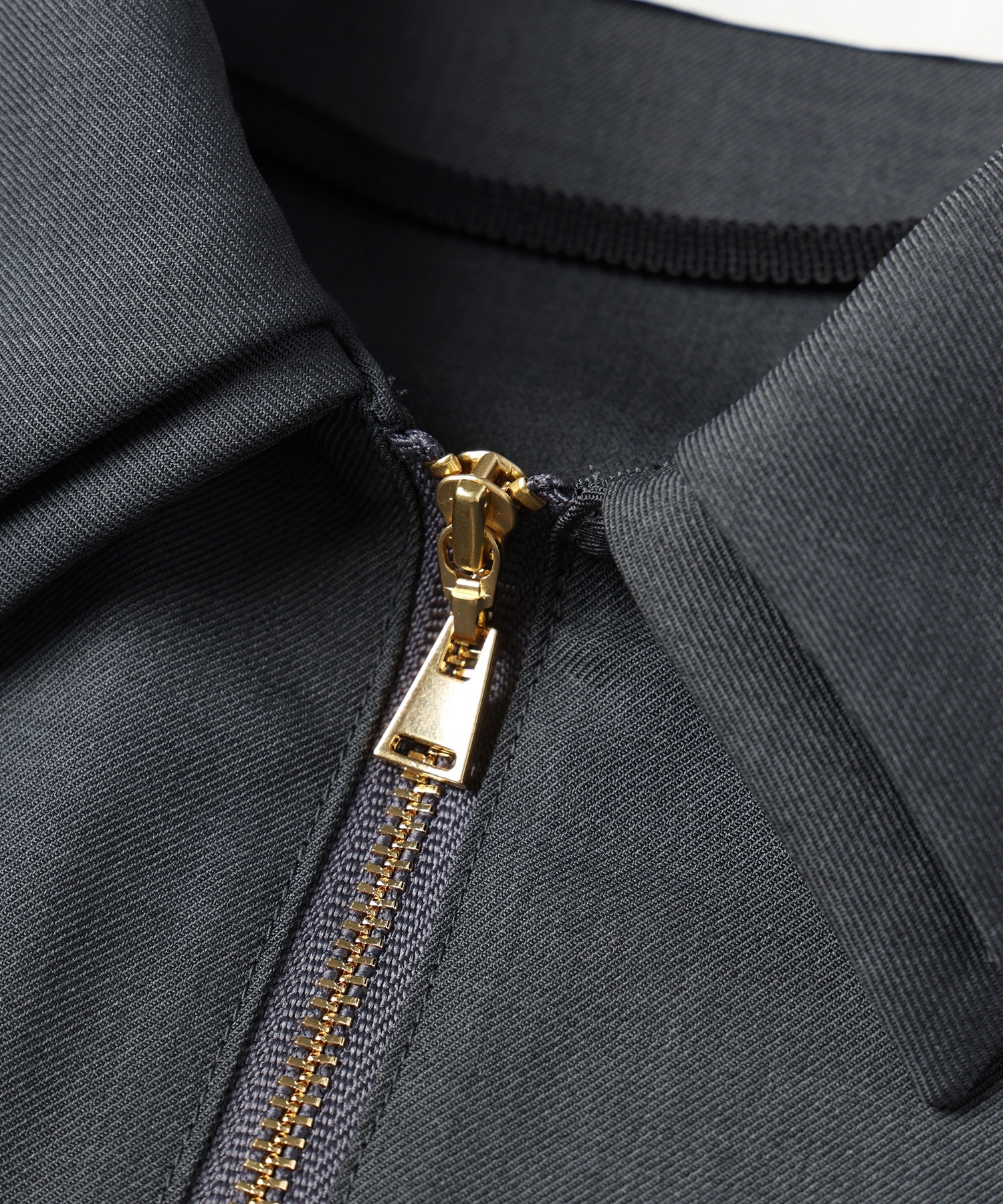 Dry Gabardine Layered collar Half Zip Shirt