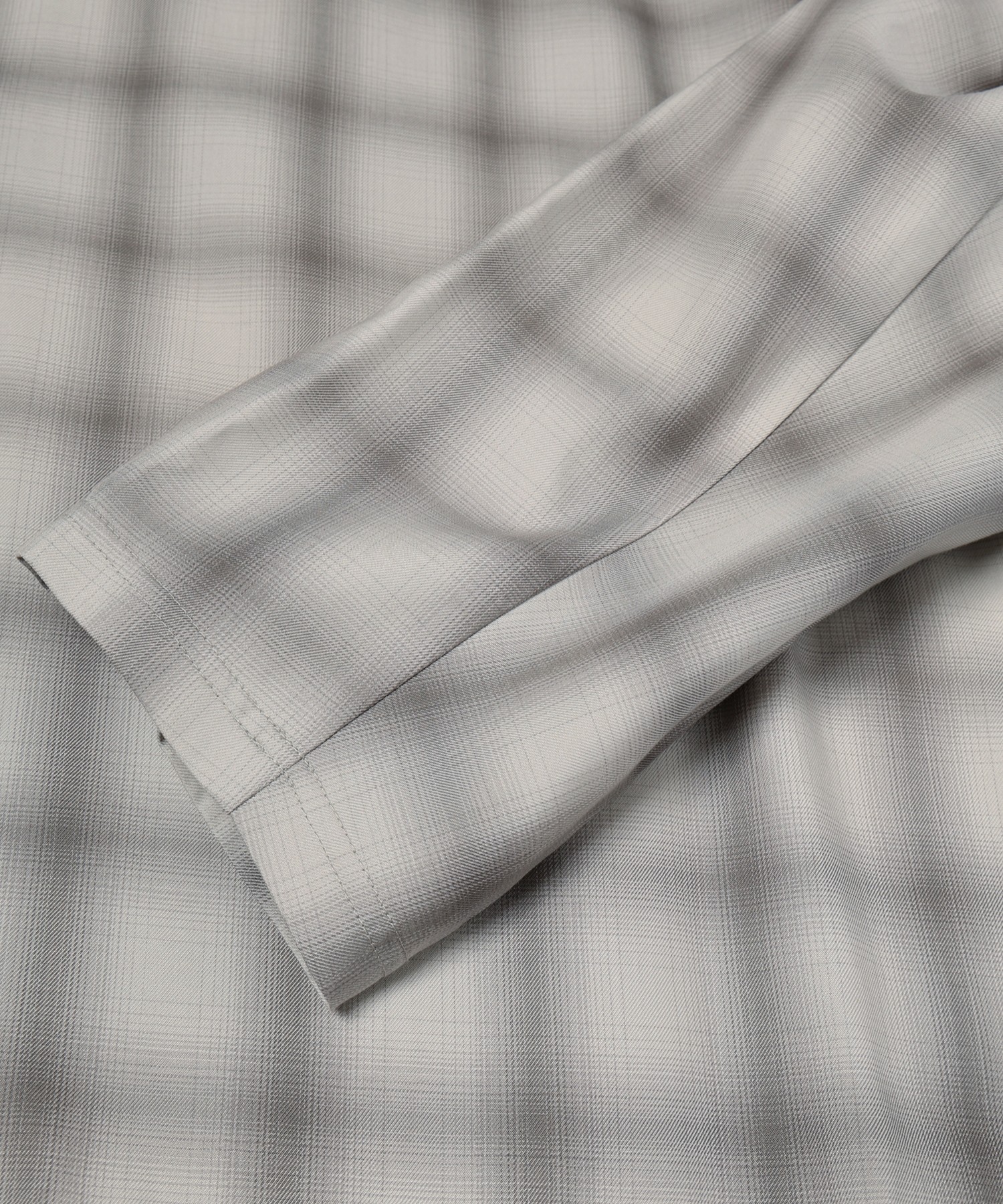 Ombre Check Half Zip Layerd Collar Pullover