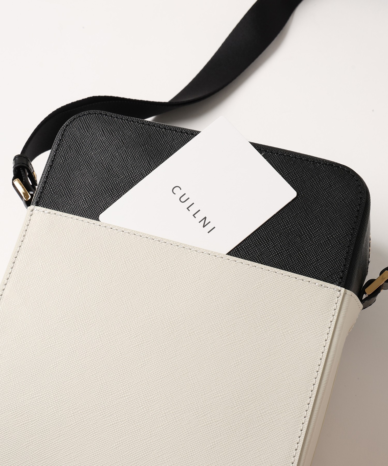 Square leather shoulder bag