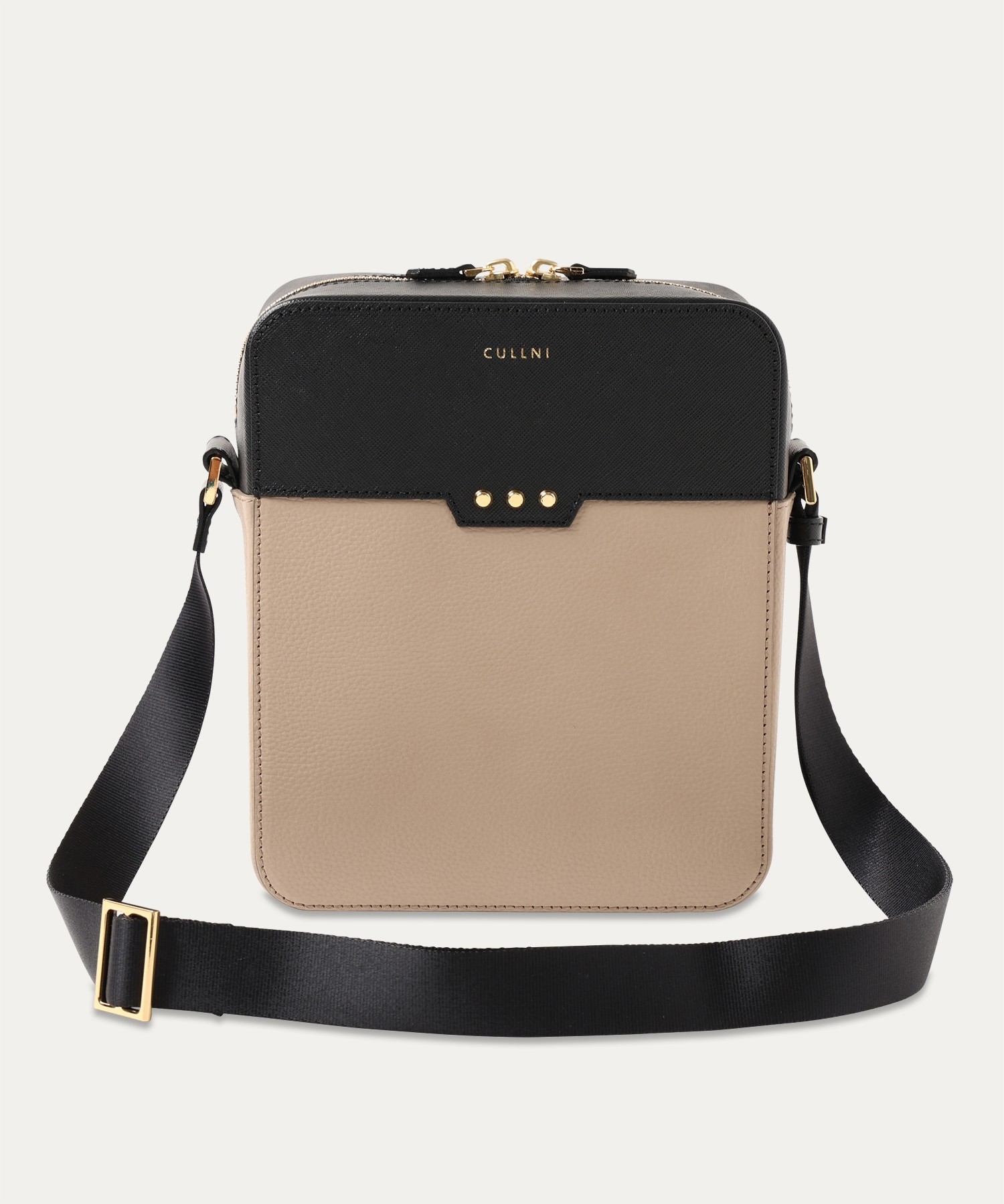 Square leather shoulder bag
