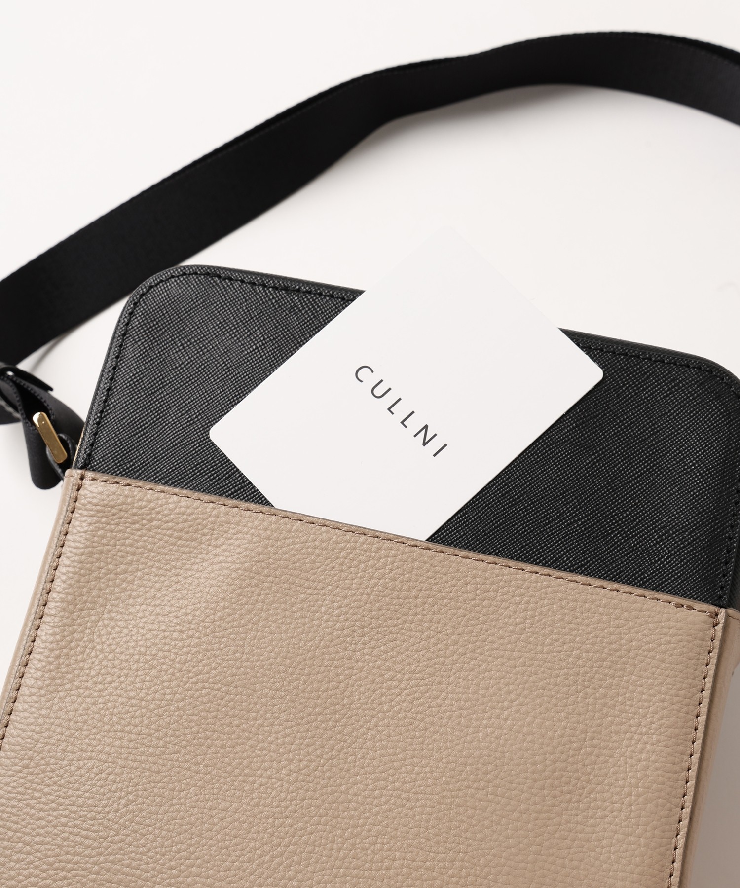 Square leather shoulder bag