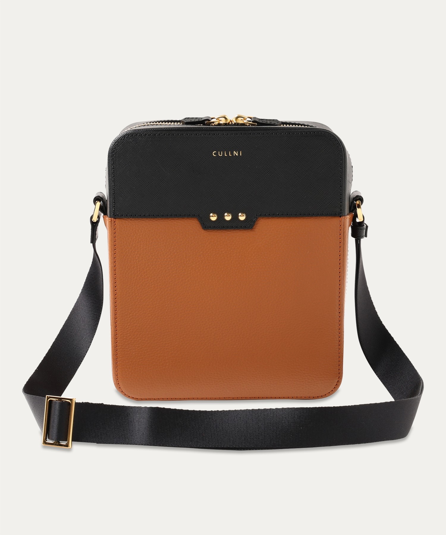 Square leather shoulder bag
