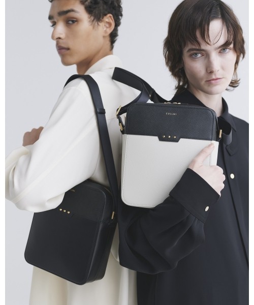 Square leather shoulder bag