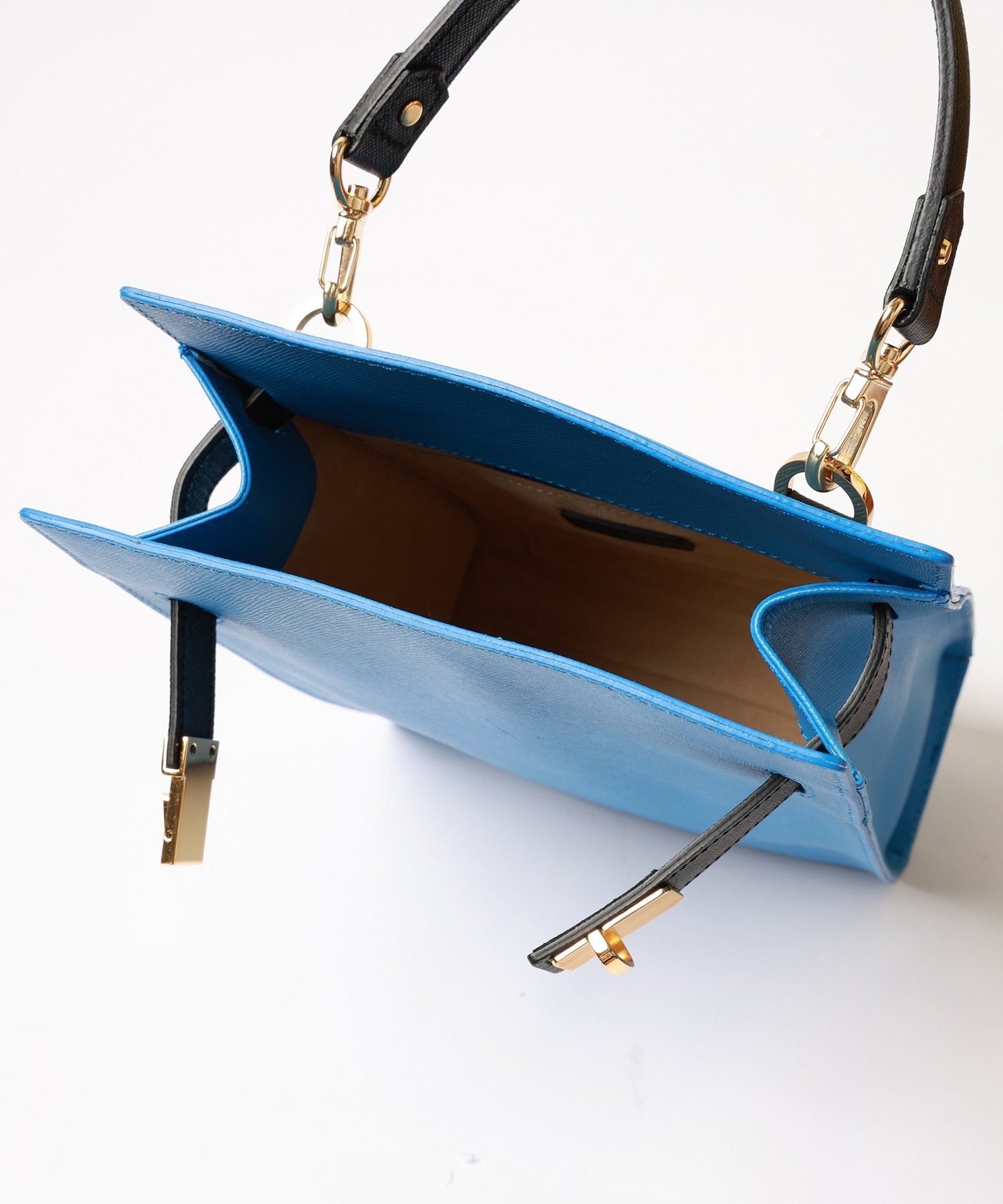 Clasp lock Belt Hand Bag