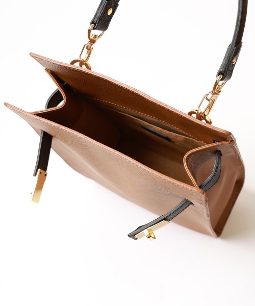 Clasp lock Belt Hand Bag