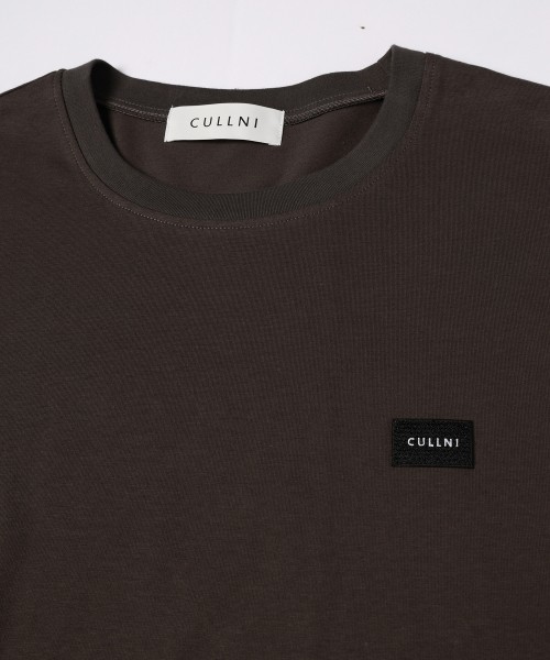 The Basic Embroidery Patch Short Sleeve Pullover