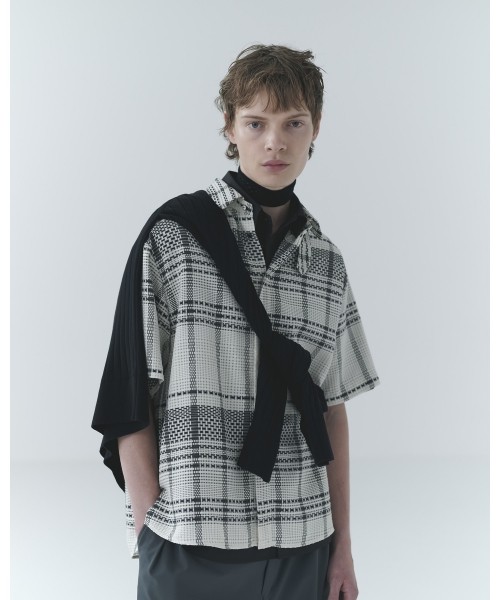 Sheer Tile Check Chin Tab Short Sleeve Shirt