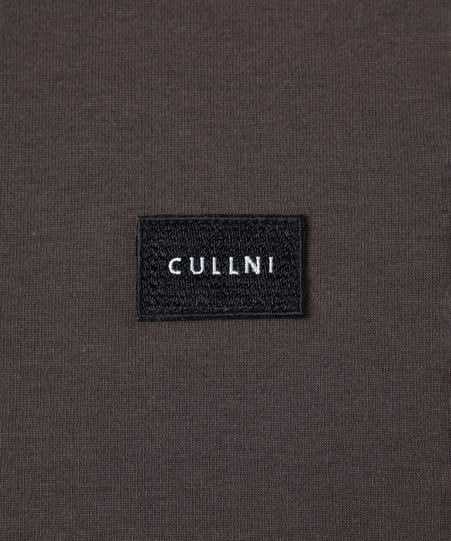 CULLNI Embroidery Patch Pullover