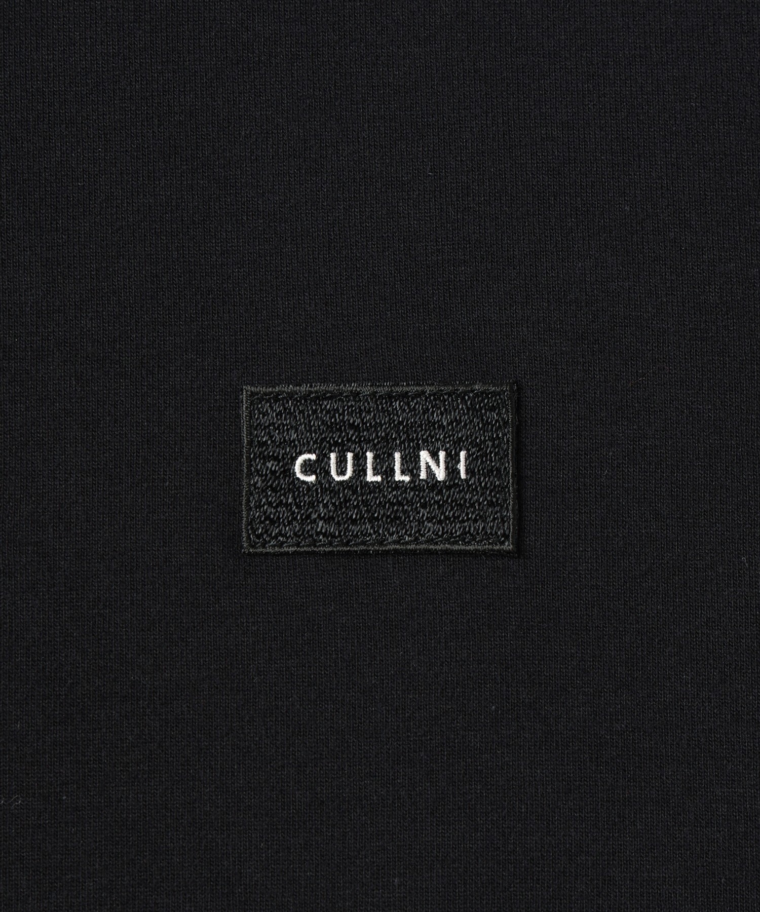 CULLNI Embroidery Patch Pullover