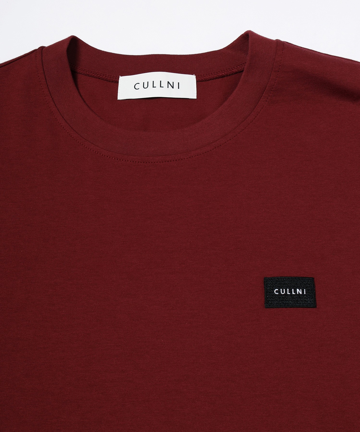 CULLNI Embroidery Patch Short Sleeve Pullover
