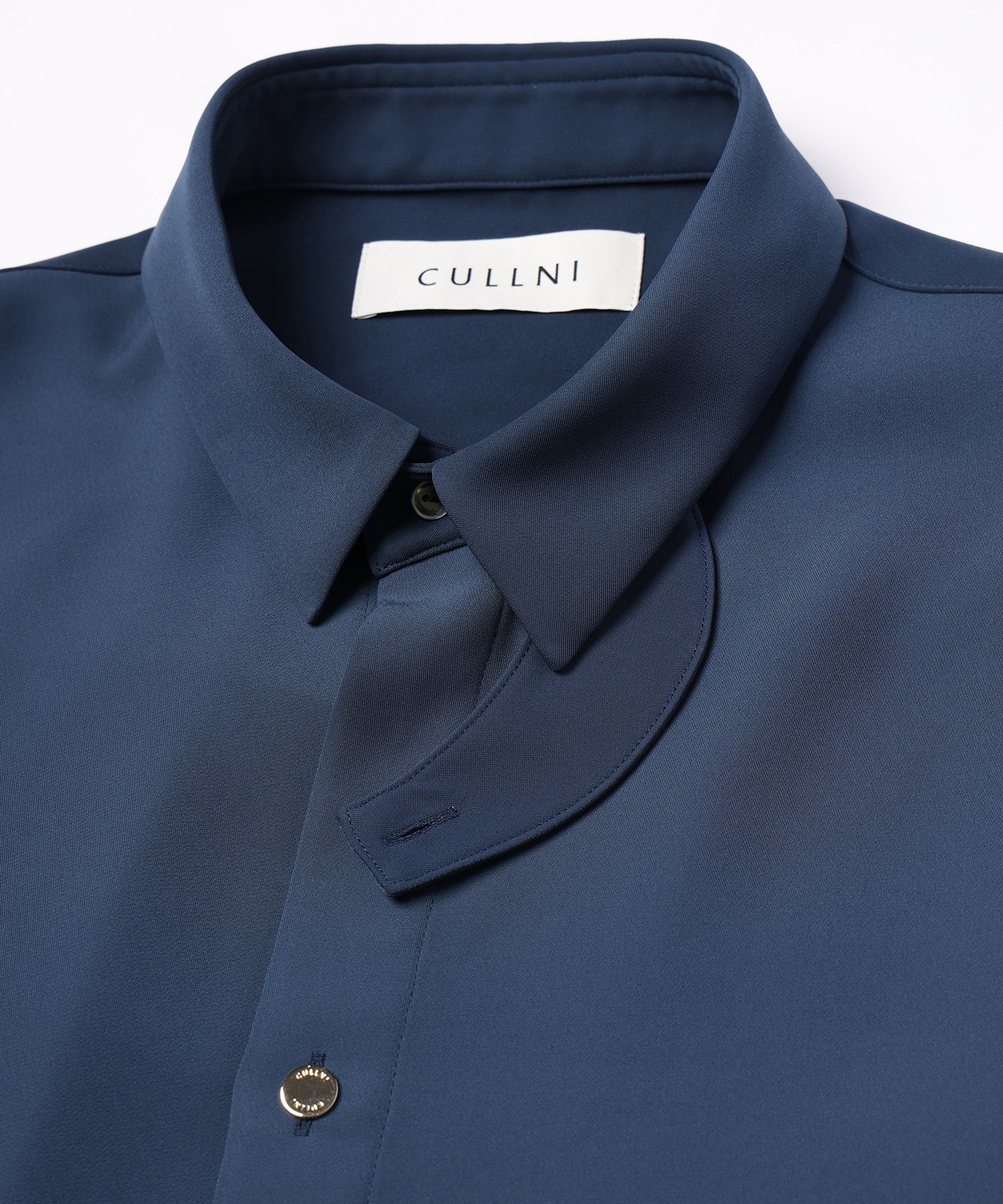 Double Satin Minimal Chin Tab Long Sleeve Shirt