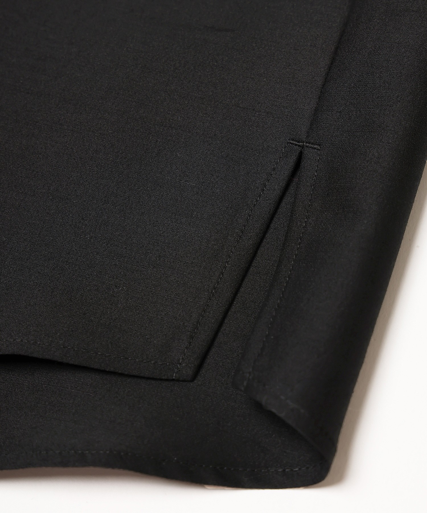 Silk Wool Taffeta Minimal Chin Tab Long Sleeve Shirt