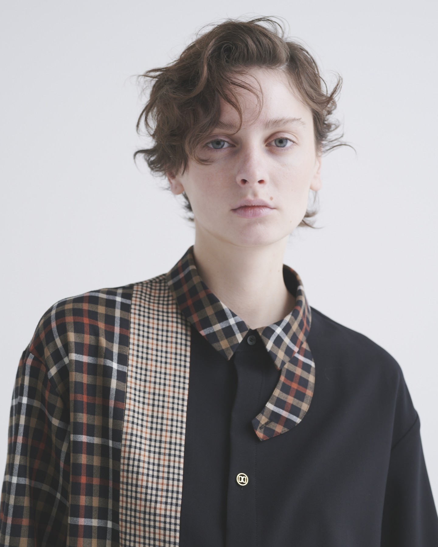 CULLNI for DAKS LONDON Asymmetrical Switching Chin Tab Shirt