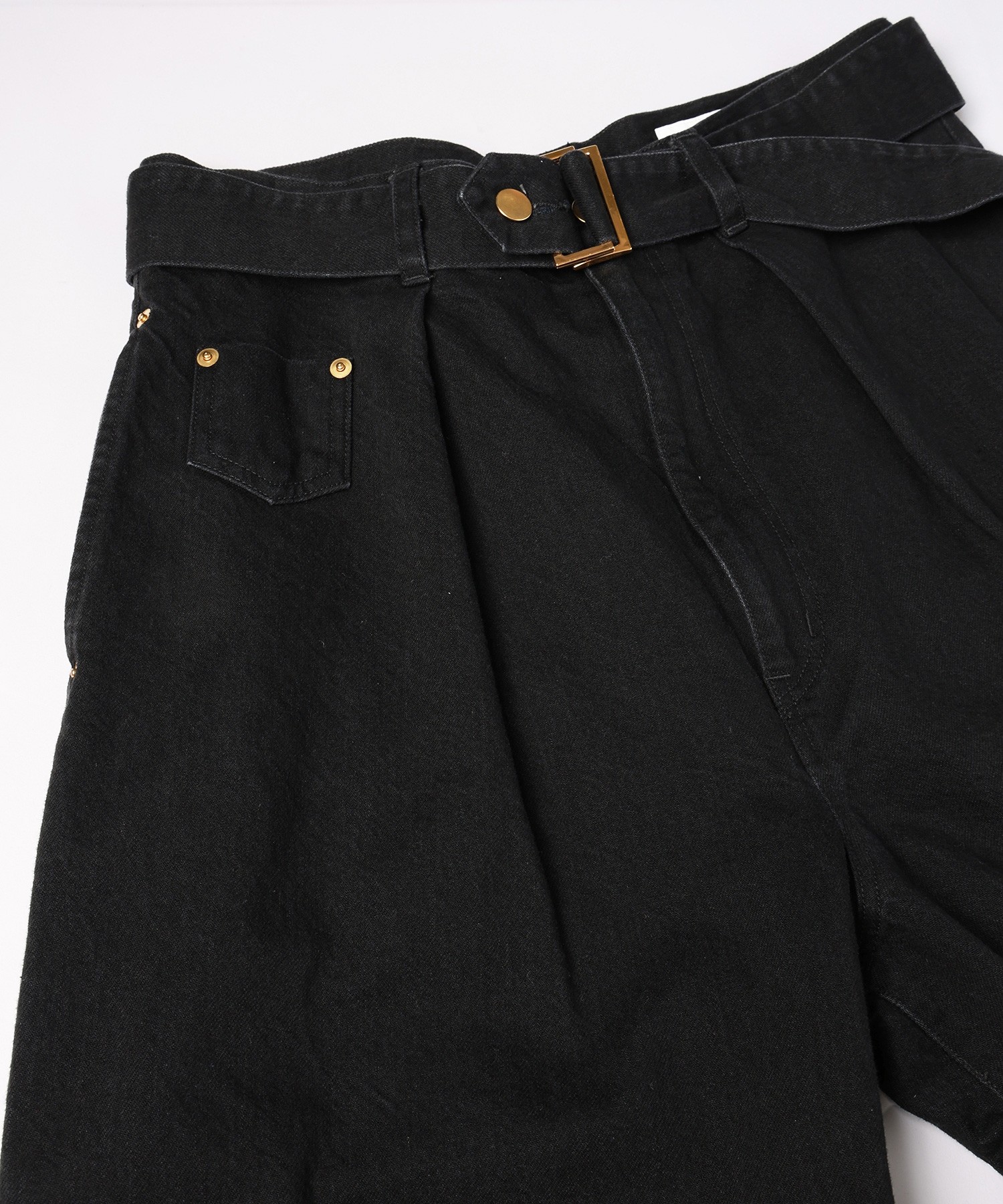 Barrel 1Tuck Wide Denim Pants with Long Belt