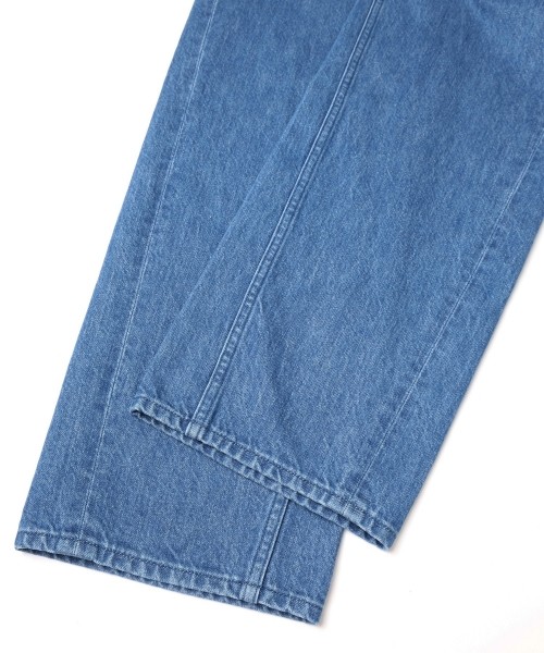 Asymmetrical Pocket Straight Denim Pant