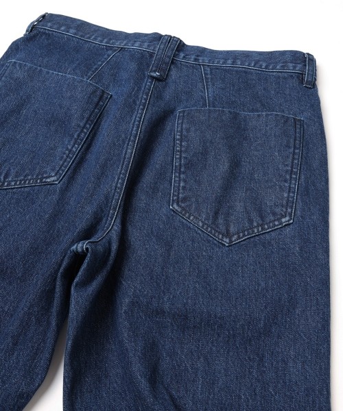 Asymmetrical Pocket Straight Denim Pant