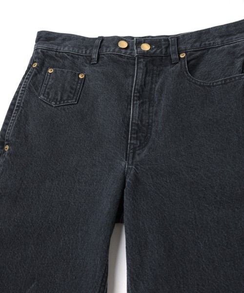 Asymmetrical Pocket Straight Denim Pant