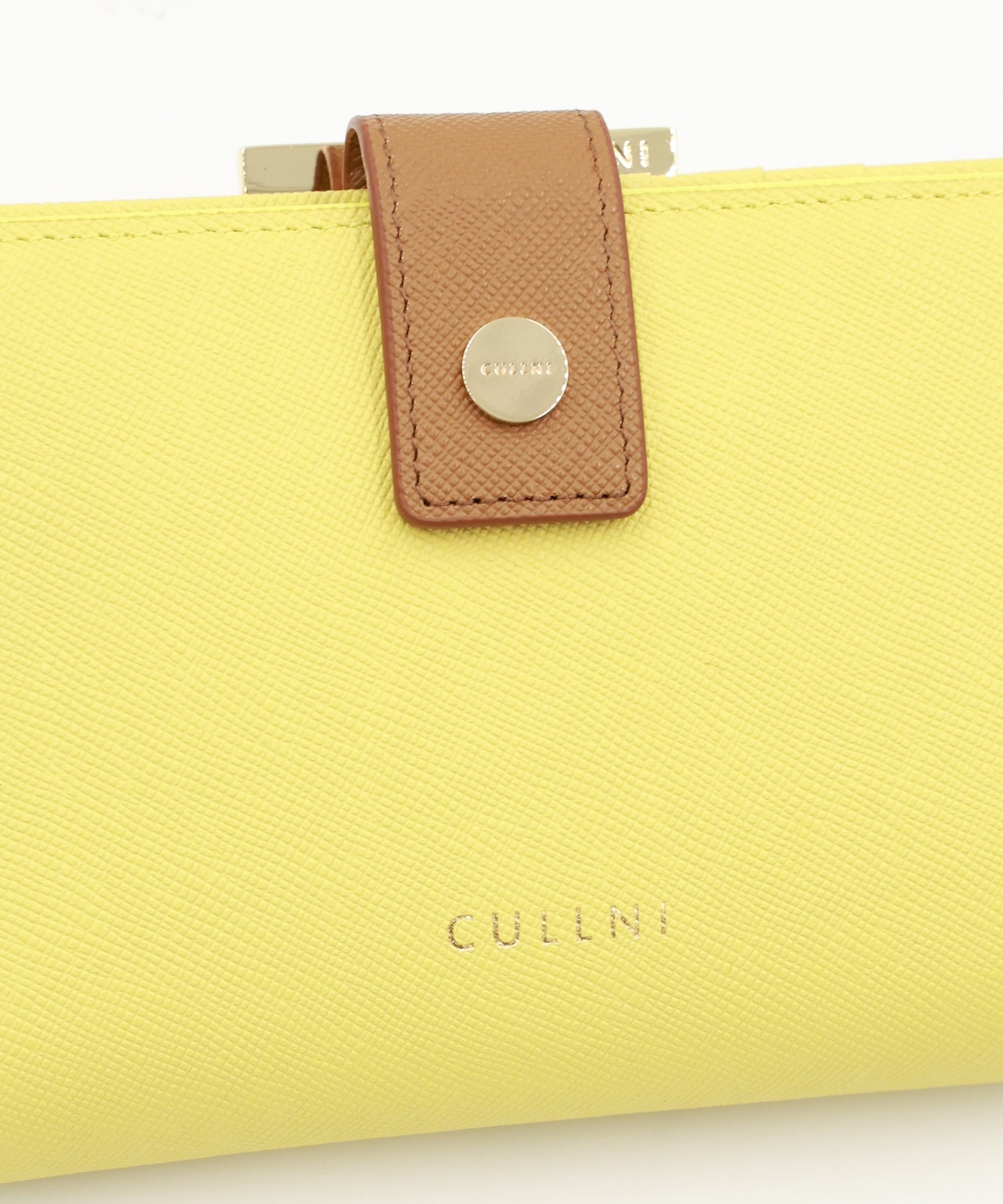 Leather wallet With A Clasp