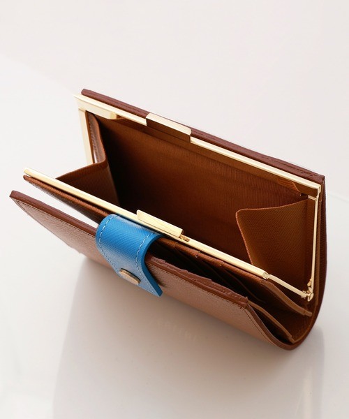 Leather wallet With A Clasp