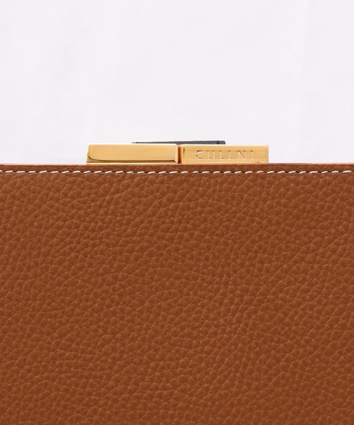 Leather wallet With A Clasp