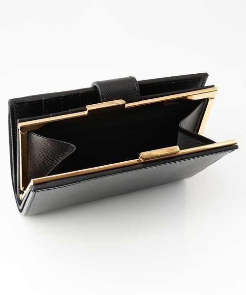 Leather wallet With A Clasp